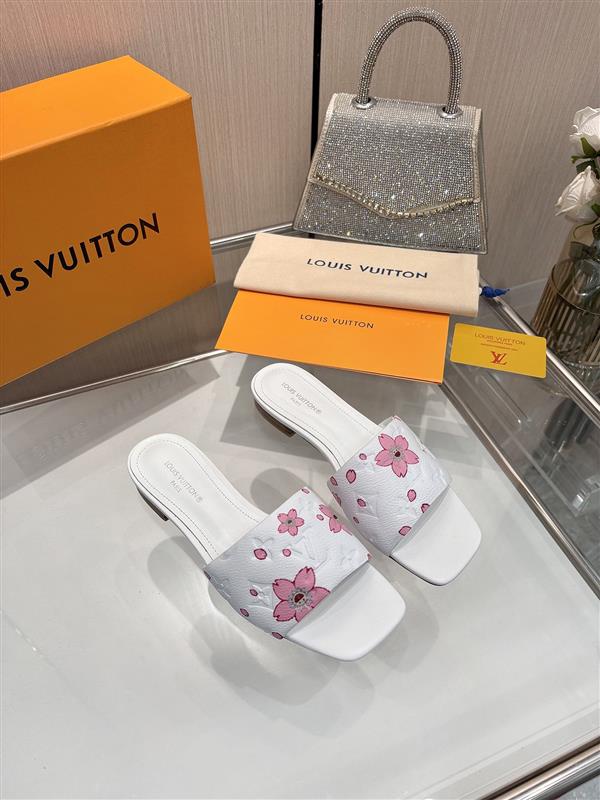 20251128184534577 270